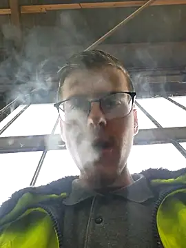 luckyluuk25 online show from 02-25-25, 10:04