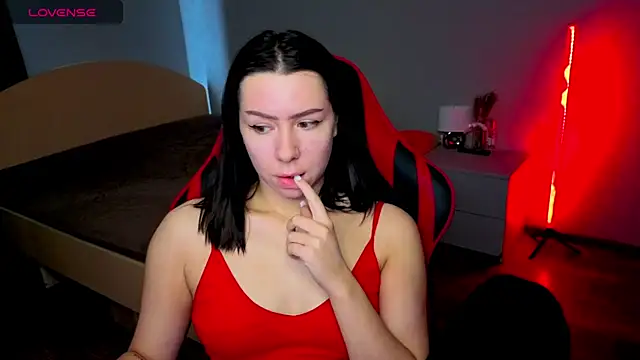 Snapshot of meganluss chatting on 05-21-26, 03:13 meganluss online show from 05-21-26, 03:13