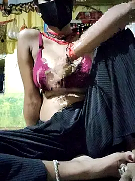 Snapshot of Divya_Chandok chatting on 09-27-25, 08:25 Divya Chandok online show from 09-27-25, 08:25