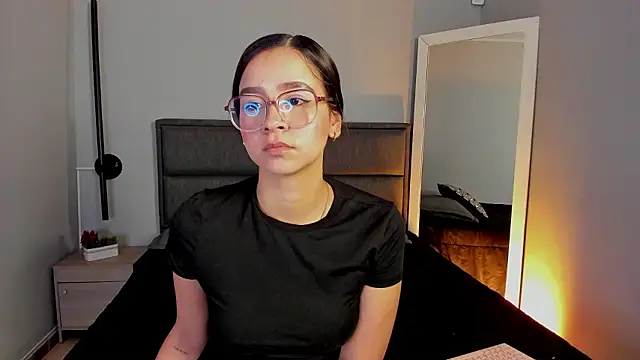 Snapshot of sweet_obsession__ chatting on 02-10-26, 12:20 sweet obsession online show from 02-10-26, 12:20