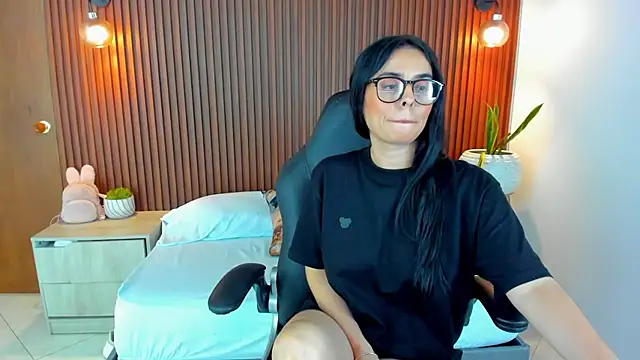 zakia23  online show from 03-11-25, 01:12