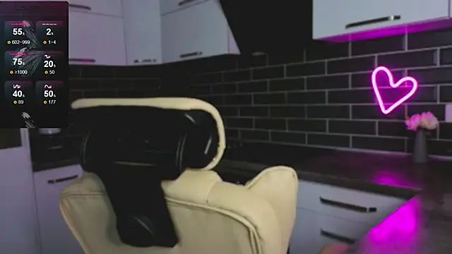 EmmaVictori1 online show from 06-15-26, 05:31