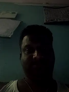 Snapshot of beyondthelines123 chatting on 09-19-25, 01:23 beyondthelines123 online show from 09-19-25, 01:23