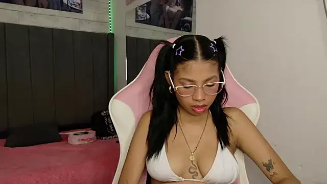 Aida princess online show from 11-20-25, 11:26