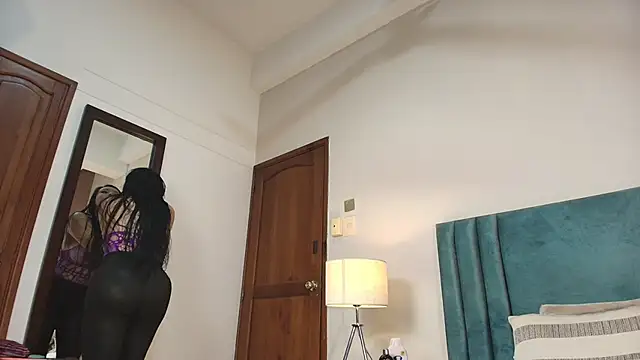 SeleneLujan online show from 11-28-25, 11:46