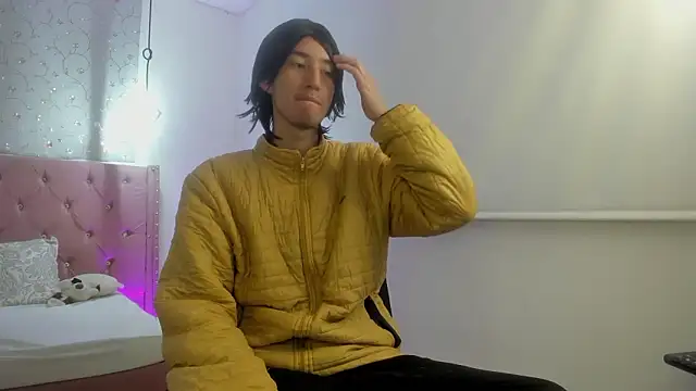 loverisu-coral online show from 02-24-26, 11:58