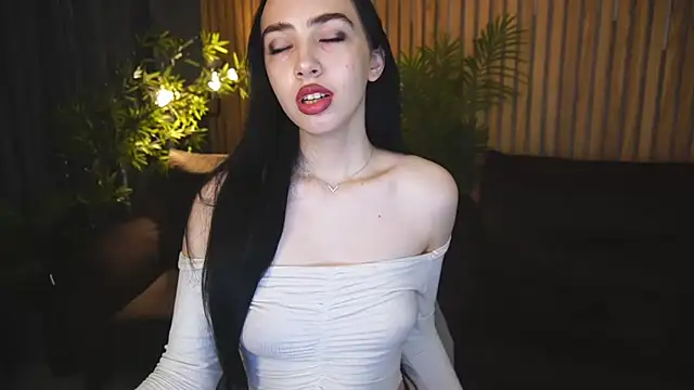 WildKittenX  online show from 10-28-25, 06:50