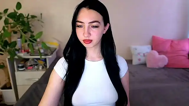 WildKittenX  online show from 06-28-26, 04:07