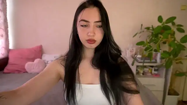 WildKittenX  online show from 07-19-26, 04:38