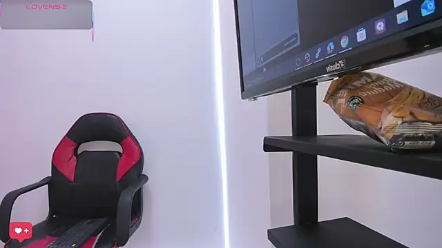 Bonniie 22 online show from 03-12-25, 07:28