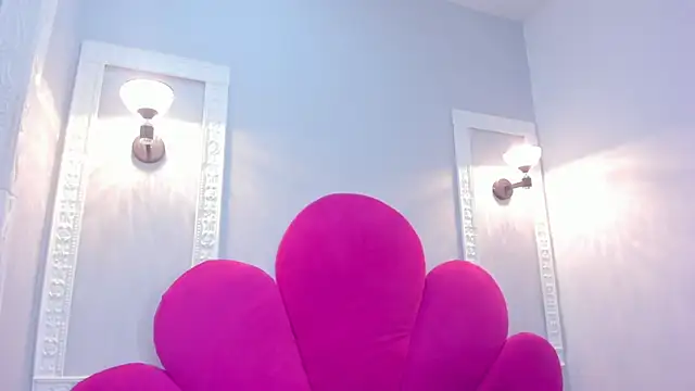 Bonniie 22 online show from 10-25-25, 02:02