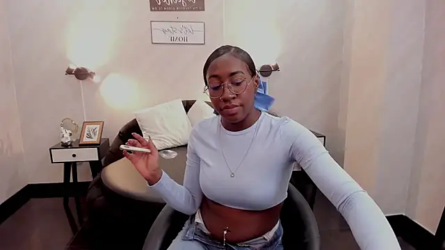 Qeen blackk online show from 11-05-25, 07:58