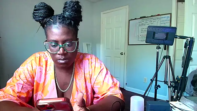 lovelyenigma365 online show from 04-15-26, 06:26