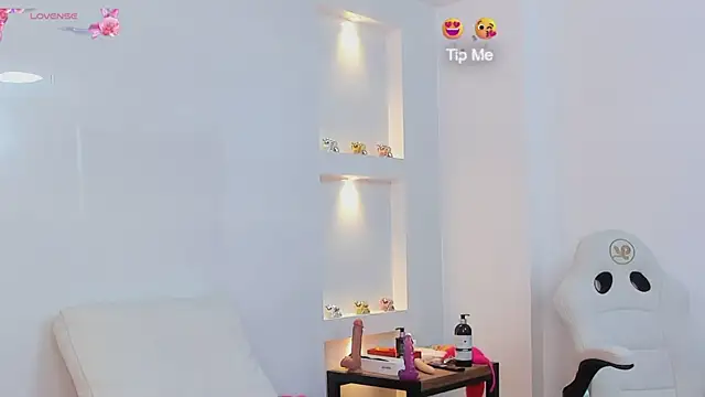 naomi spark3 online show from 03-18-25, 01:21