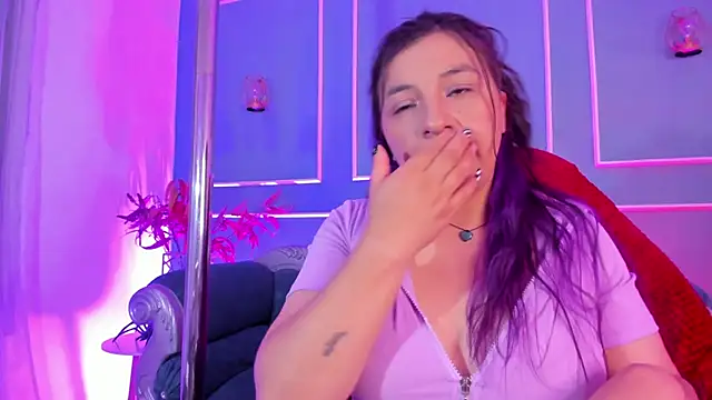 TaraTaylorr online show from 02-10-26, 03:43