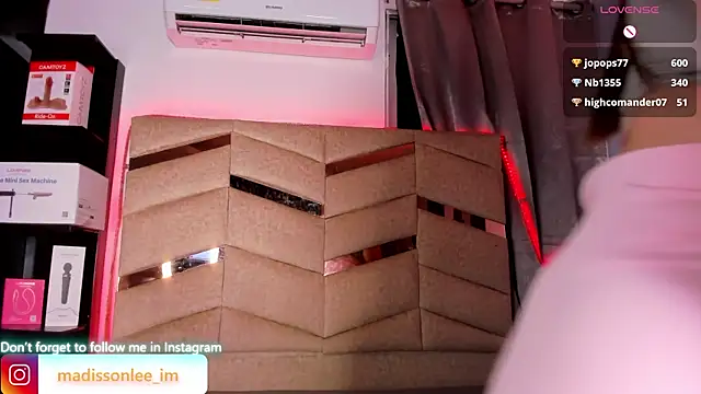 MadissonLee   online show from 07-10-26, 10:23