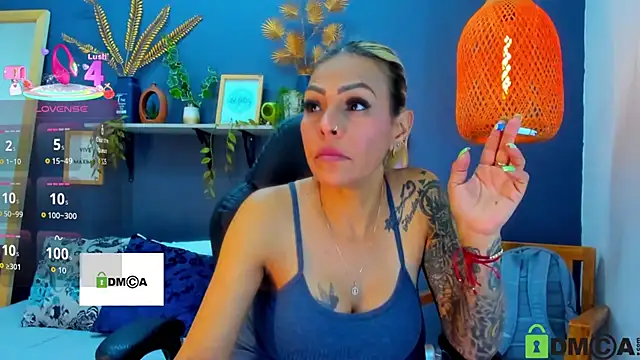 yessila parker online show from 11-30-25, 01:53