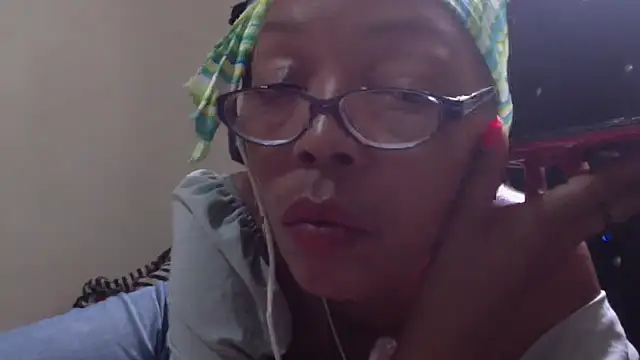 Ladyzee25 online show from 10-07-25, 02:47