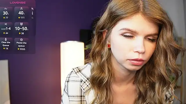 Snapshot of AmityDilley chatting on 10-09-25, 06:33 AmityDilley online show from 10-09-25, 06:33