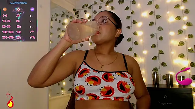 victtoria cane63 online show from 05-14-26, 10:27