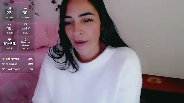 Snapshot of luna_lgomez_ chatting on 03-04-25, 04:09 luna lgomez  online show from 03-04-25, 04:09