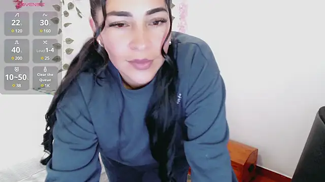 Snapshot of luna_lgomez_ chatting on 03-19-25, 11:17 luna lgomez  online show from 03-19-25, 11:17