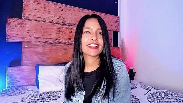 Fernanda liie  online show from 05-20-26, 12:44