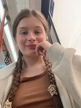 melicious  online show from 03-05-25, 01:06