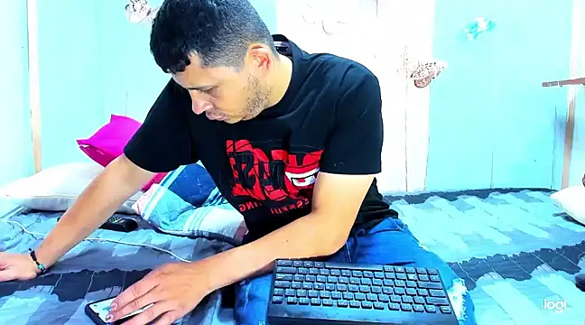 Emilianoveryhot online show from 03-19-25, 04:14