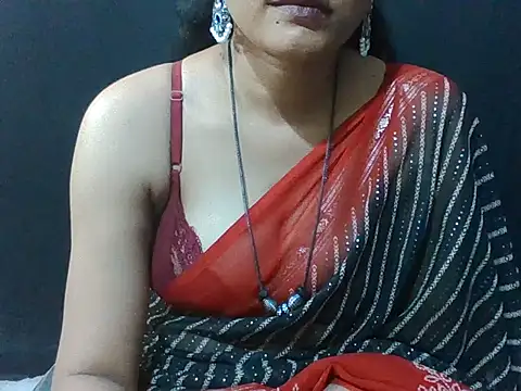 Snapshot of sugandha_bhabhi chatting on 10-12-25, 05:12 sugandha bhabhi online show from 10-12-25, 05:12