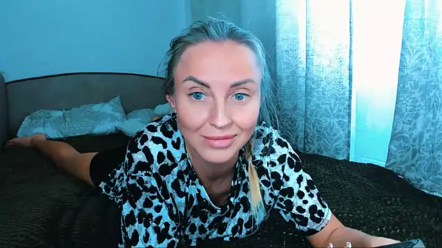 snezana blond online show from 05-06-26, 01:16