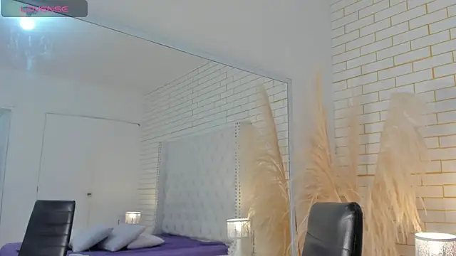 Emilly wilson  online show from 11-06-25, 12:28