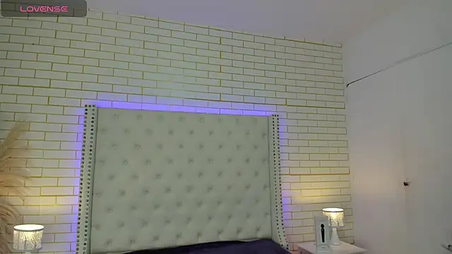 Emilly wilson  online show from 01-07-26, 11:45