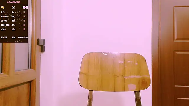 Alina eve online show from 04-18-26, 07:07