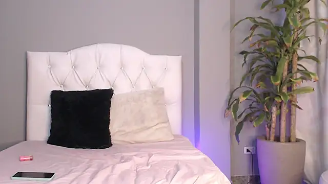 fernandaqueens online show from 03-06-25, 03:02