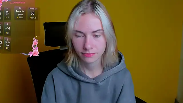 Fiona Night online show from 10-08-25, 05:54