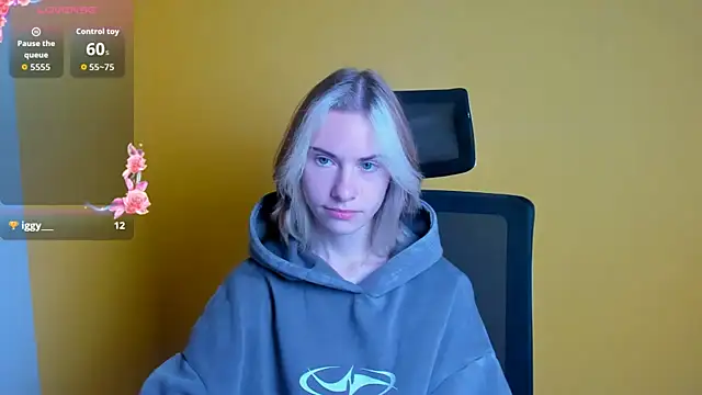 Fiona Night online show from 10-12-25, 05:06