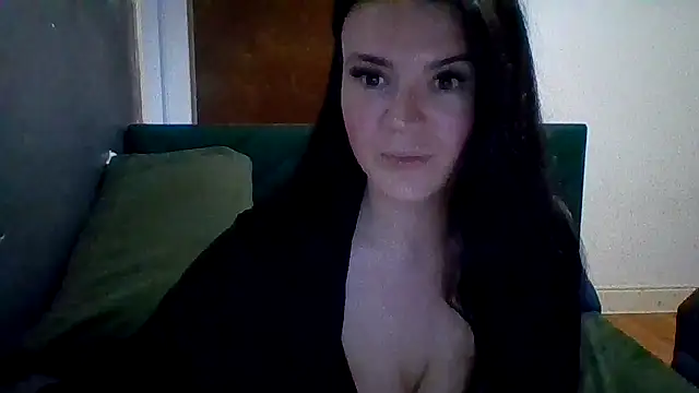 Snapshot of Curvy_KatrinaX chatting on 11-04-25, 01:21 Curvy KatrinaX online show from 11-04-25, 01:21