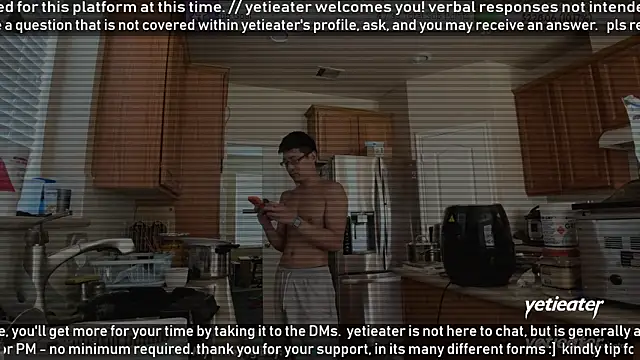 Snapshot of yetieater chatting on 05-16-26, 03:55 yetieater online show from 05-16-26, 03:55