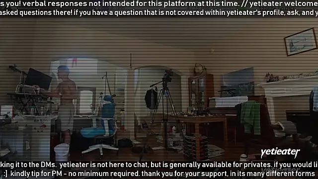 Snapshot of yetieater chatting on 06-02-26, 04:09 yetieater online show from 06-02-26, 04:09