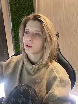 Snapshot of amorearte_m chatting on 03-12-25, 12:53 amorearte m online show from 03-12-25, 12:53