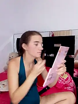 ArianaaGrace online show from 12-03-25, 09:35