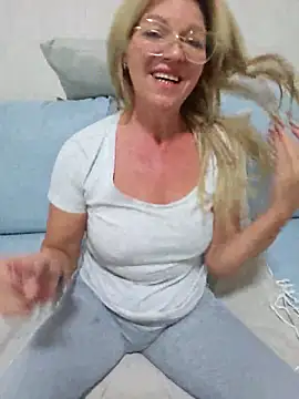 Melody73 online show from 10-02-25, 06:20