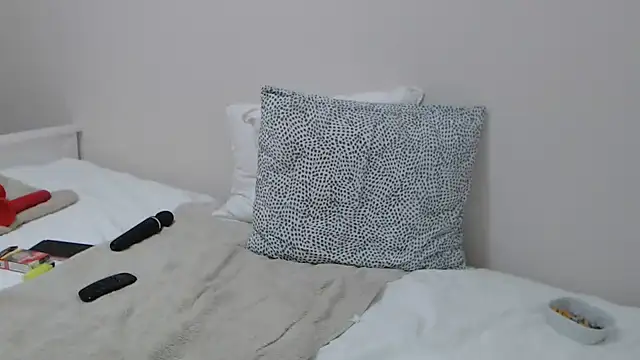 Melody73 online show from 10-07-25, 05:48