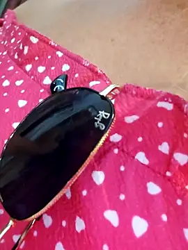 Melody73 online show from 10-19-25, 10:05