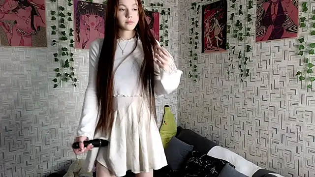 Snapshot of Lusy_PickMe chatting on 03-02-25, 04:07 Lusy PickMe online show from 03-02-25, 04:07