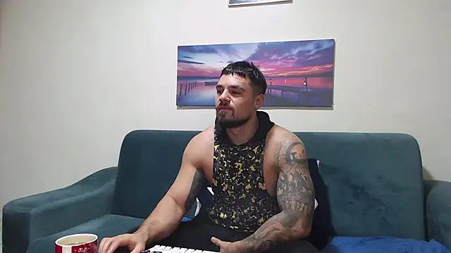 Tiberius hunk online show from 12-18-25, 05:57