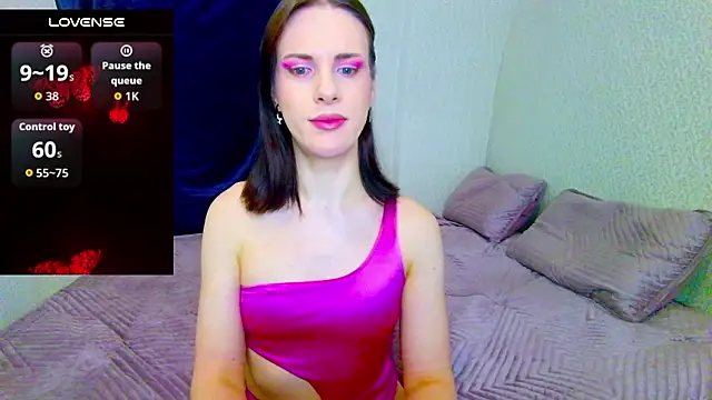 Nicole Redfields online show from 03-16-26, 05:24