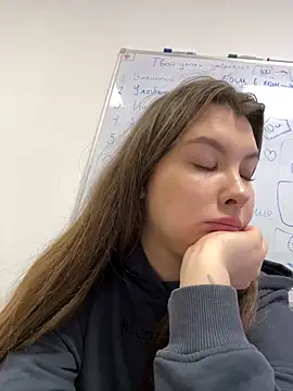 Snapshot of HannaJohnson chatting on 03-11-25, 09:34 HannaJohnson online show from 03-11-25, 09:34