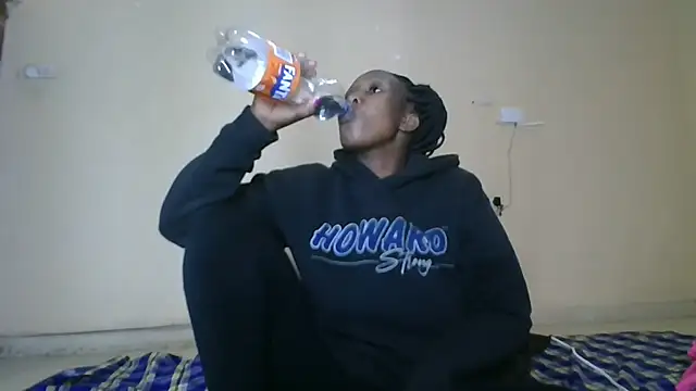 Snapshot of Squirt_Goddesss chatting on 12-02-25, 06:14 Squirt Goddesss online show from 12-02-25, 06:14